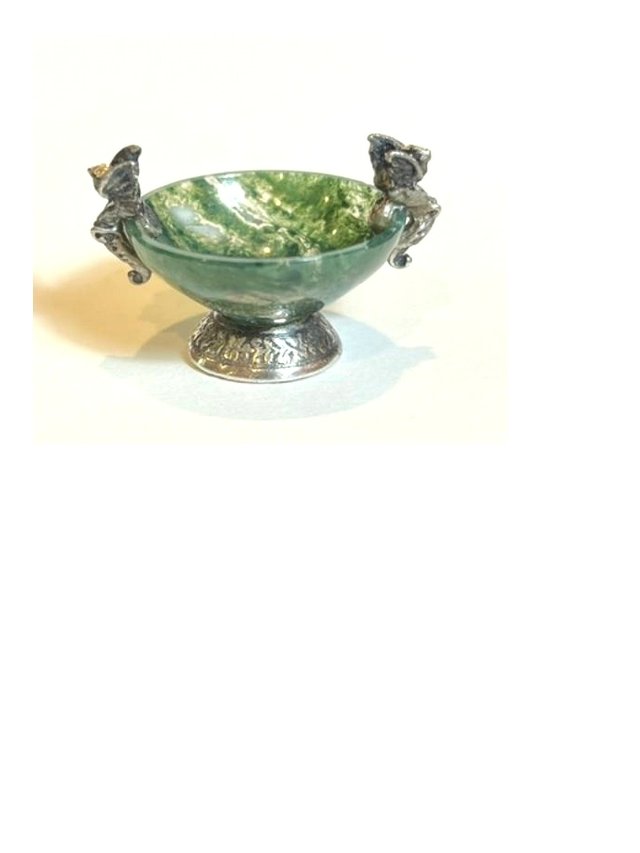 Stunning Agate Bowl with Silver Base and Handles Stunning Agate Bowl with Silver Base and Handles